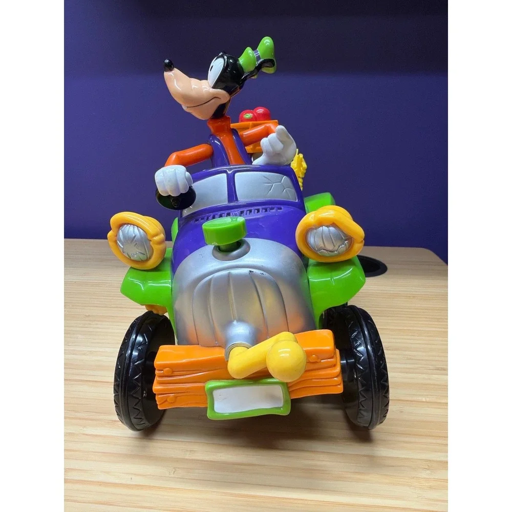 Disney Goofy RC Bump N Go Talking Car Mattel 2000 Works No Remote 27MHz